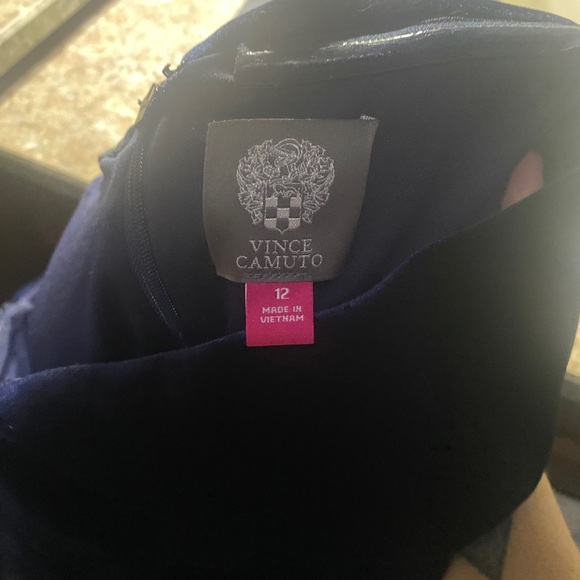 Vince Camuto velvet dress. Sz12worn once to a wedding. Purchased at Nordstrom - Picture 8 of 9